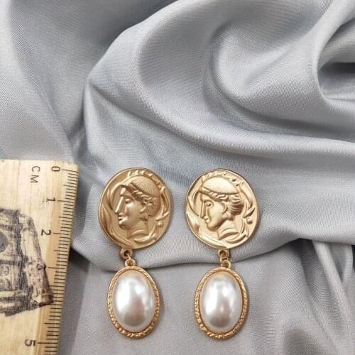 2019 Top Fashion Rushed Brincos Pendientes Japan Korea Jewelry And All Kinds Of Avant Garde Street Portraits Net Earrings A39