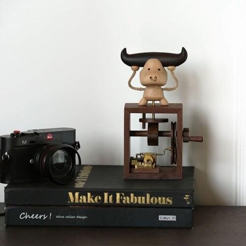 Music box music Niu Dali music box Creative gift box Gift creative anniversary Valentines Day pig music box