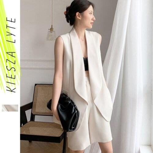 Two Piece Set Women Summer 2021 New Elegant Off White Sleeveless Top Short Pants Office Lady Casual Wear Clothing