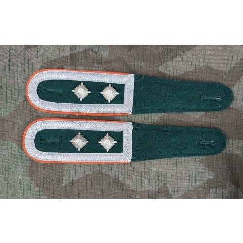 PAIR OF WWII German Heer early Fieldgendarmerie Oberfeldwebel shoulder boards