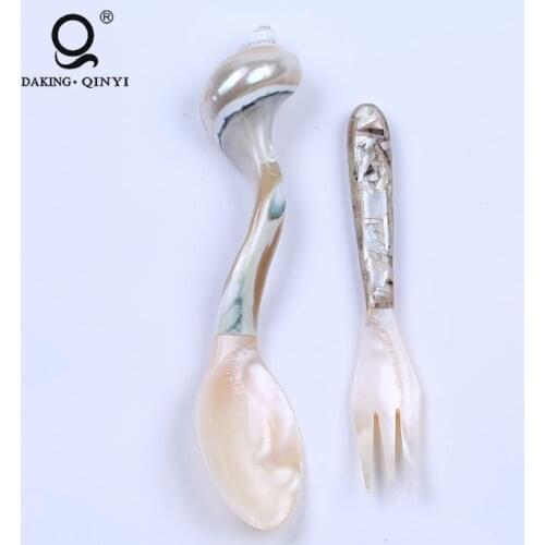 New Design Fashion White Mother Of Sea Shell Nice Scoop