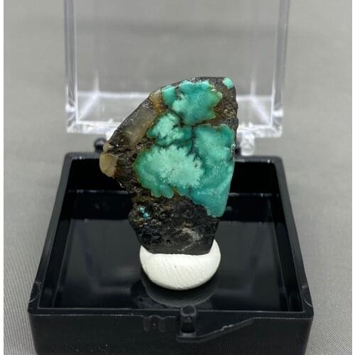 Very rare! 100% Natural polish Turquoise Mineral specimen stones and crystals healing crystals quartz box size 3.4 cm