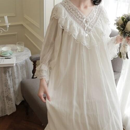 White Cotton Emoidered Womens Long Nightgowns Long Sleeve Lace Sleepwear Elegant Female Vintage Night Dress Home Wear 2218