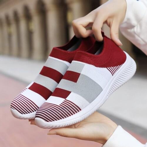 Woman Tennis Shoes Slip-on Super Light Red Sports ShoesFemale Sneakers Breathable Women Flats Outdoor Walking Shoes Tenis Mujer