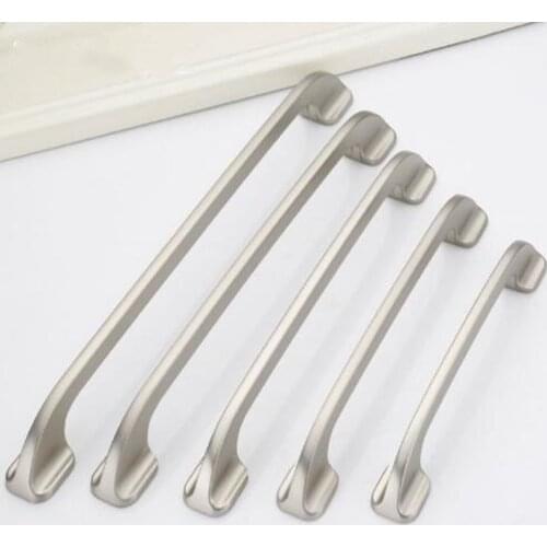 American design Chrome Furniture Handle Stiainless Steel Zinc Handle Kitchen Cabinets Pulls Gold cupboard handle