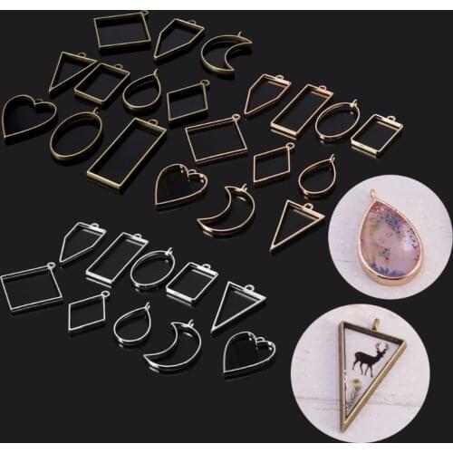 10Pc Assorted Geometric Hollow Pressed Flower Frame Pendant Resin Jewelry Making