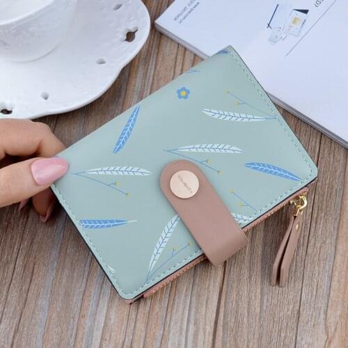 FOREVER SUNNY Womens Small Wallets
