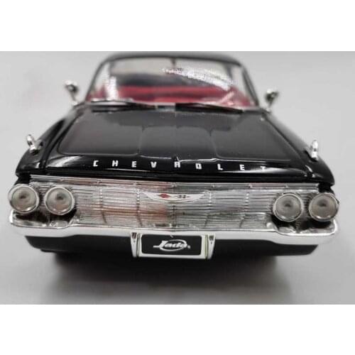 1:24 scale metal alloy car die-casting sports car model adult children toys collection gift family display