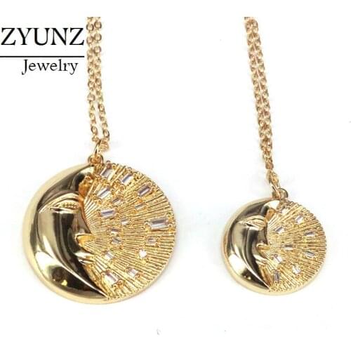 5PCS, Gold Color Moon Medallion Pendant，Crescent Moon Round Disc Charm Pendant Necklace