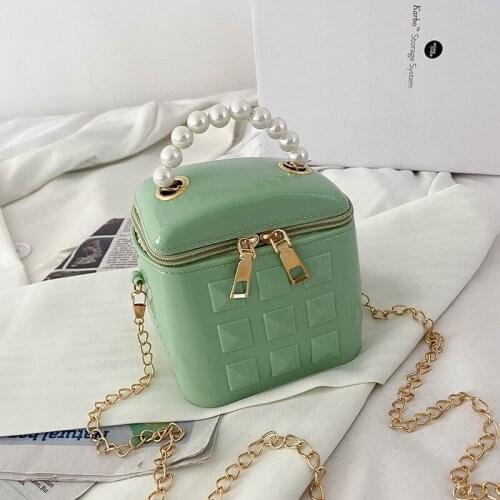 Mini bucket chain 2021 summer new fashion jelly cute one-shoulder messenger handbag cosmetic bag macaron pearl trendy cool