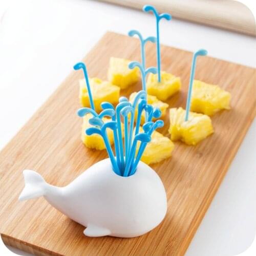 Cute Moby White Whale Sprinkler Fruit Fork Set Creative Cartoon Animal Whale Fruit Sign Fashion Kids Little Fork Kitchen Gadgets