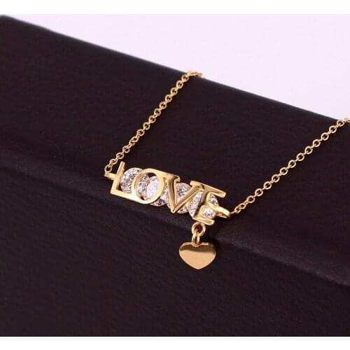 Fashion Women Jewelry LOVE Clip Crystal Heart Necklace Letter Short Clavicle Necklace for Women Wedding Party Gift