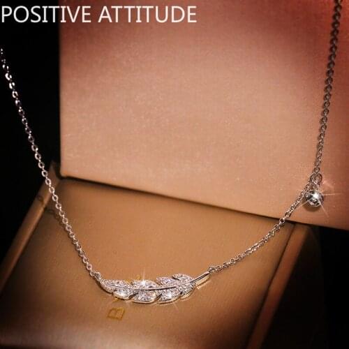 Luxury Necklaces Aesth Feather-Shaped Shiny CZ Female Clavicle Necklace O-Shaped Short Chain Valentines Day Popular Gift