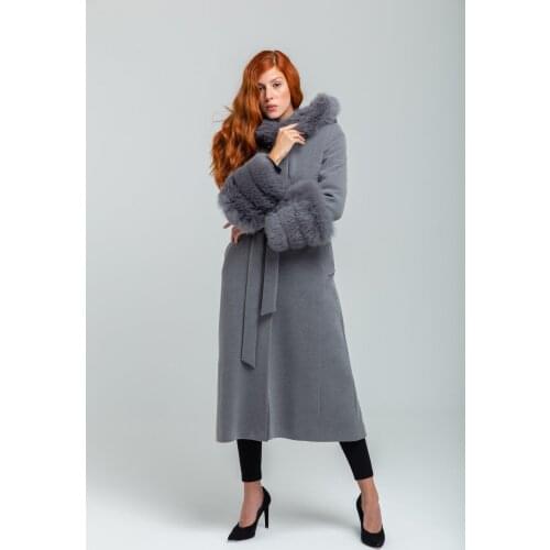 Woman Gray Coat Size 40 with Faux Fur