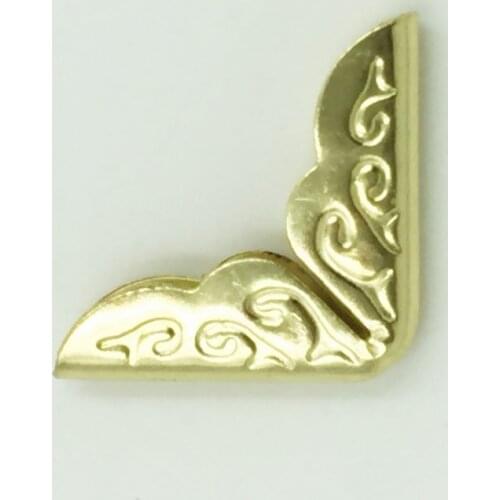 100Pcs Gold Plated Angle DIY Scrapbook Hardware Pattern Carved Book Menus Albums Folders Metal Corners Protectors 20x15mm