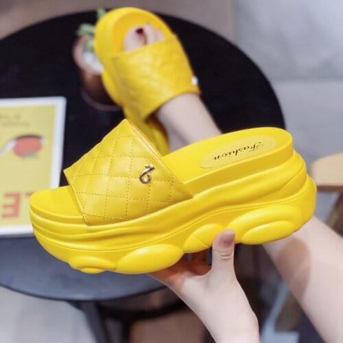 Platform Slippers Woman Slides with Metal Decoration 2021 New Summer Beach Women Wedge Shoes Non-slip Ladies Flip Flops