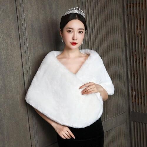 WEIAIJIAYI TRADING CO LTD Wedding Capes