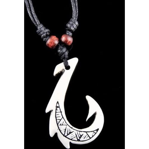 New Arrival Simulation Bone Carved Hawaiian style Maori Fish Hook Pendants Amulet Necklaces gifts MN430