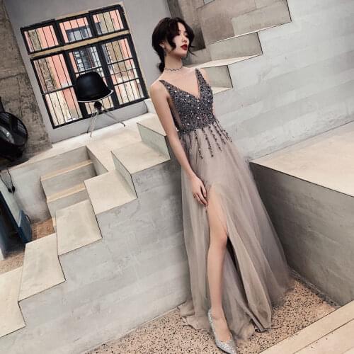 Grey Bridesmaid Dresses 2021 A Line V Neck Beads Backless Tulle Long Bridesmaid Dress Plus Size for Women Wedding
