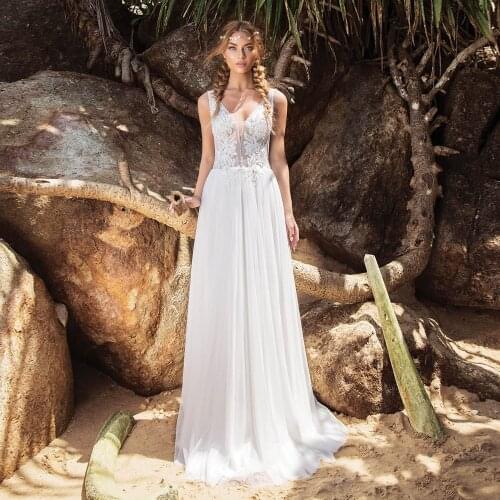 Cheap Tulle Beach Wedding Dresses Simple V-neck Sleeveless White Ivory Appliques Bridal Gown Vestido de Novia with Pearls