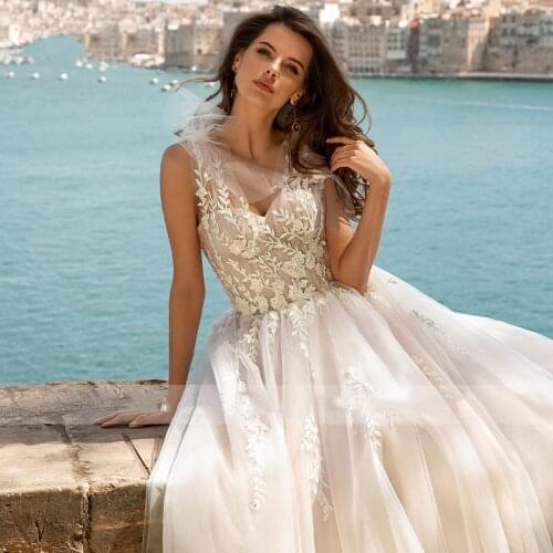 Elegante Sweetheart Neck A Line Wedding Dresses Delicate Appliques Backless Bride Dress Plus Size Court Train Bridal Gown