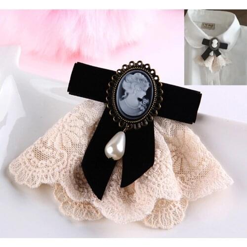 Delicate Lace Velvet Ribbon Bowknot Brooches for Women Queen Cameo Pearl Vintage Brooch Pins Girls Neck Ties Costume Jewelry