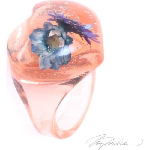 Design ring Methacrylate Pink METACORAZ Collection CROWN