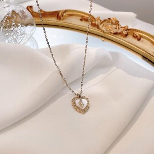 Simple Elegant Classic Heart Fritillary Pendant Necklaces Women Party Jewelry Accessories 2021 New Good Gift