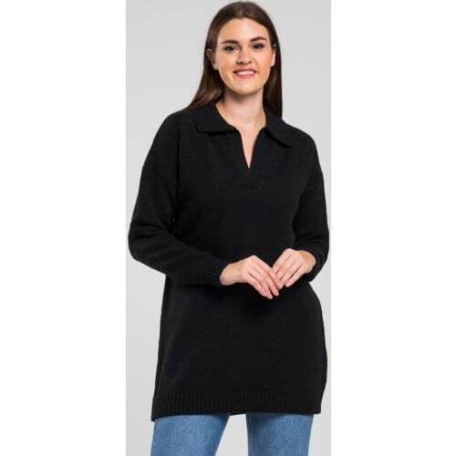Womens black loose sweater without buttons polo collar