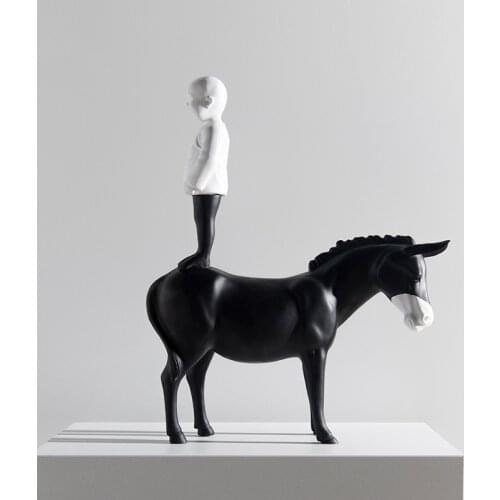 Modern Black And White Arts Play Donkey Boy Statue Resin Crafts Decoration Ornaments Home Room Sales Office Hotel Furnishings
