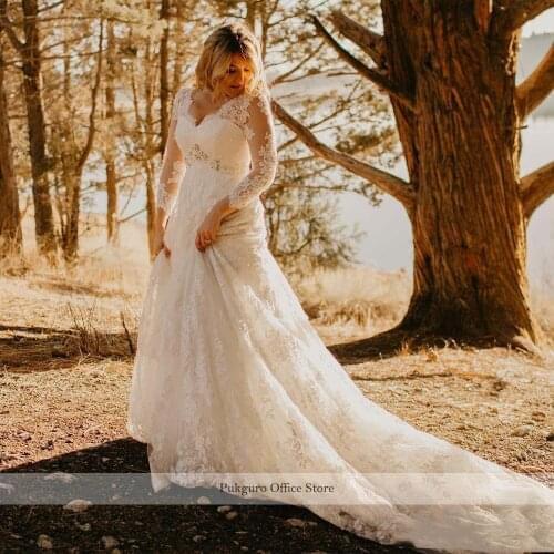 Plus Size Lace Country Wedding Dresses 2021 New Court Train Beaded V-Neck 3/4 Long Sleeves A-Line Bridal Gowns Vestido De Novia