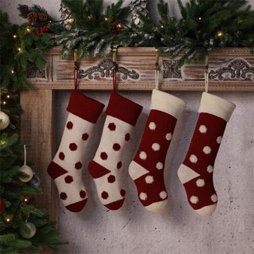 2021 New Christmas Stockings Classic Dots Pattern Knitted Fireplace Stockings for Home Decoration