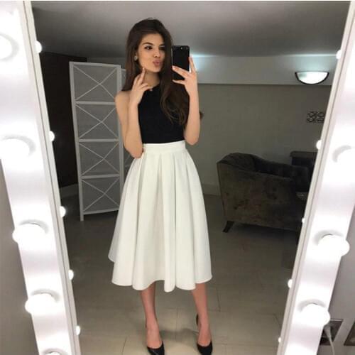 Chic Halter A Line Homecoming Dress Sxey Backless Short Prom Dress Knee Length Satin Graduation Dresses Custom Made