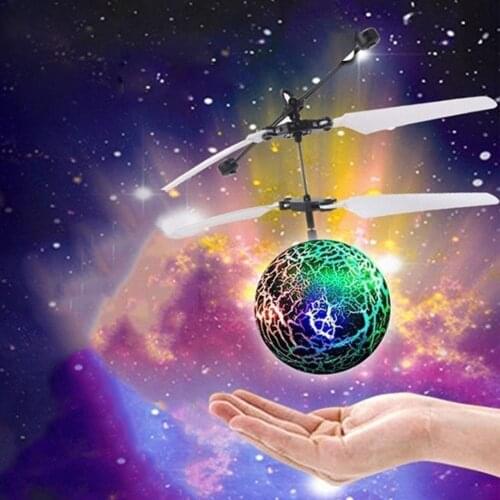Kids Mini IR Sensing RC Helicopter Aircraft Flying Ball Toys Built-in LED Light Plane Toy Kid Flight Balls Remote Control Toys