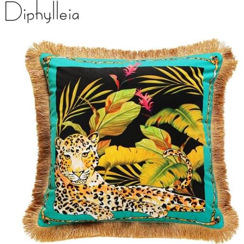 Diphylleia Outdoor Cushion Covers Tropical Jungle Animal Velvet Panthers Leopard Throw Pillow Cover Jaguars Pillow Cases 45x45cm