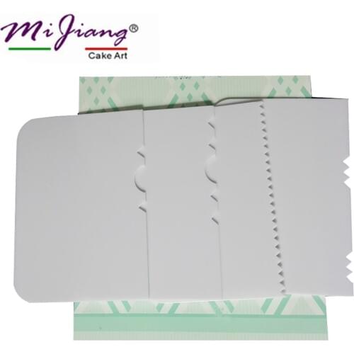 4Pcs/set Plastic Dough Icing Fondant Scraper Cake Decorating Baking Pastry Tools Plain Smooth Jagged Edge Spatulas Cutters A8088