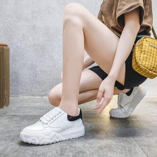 Fashion White Genuine Leather Casual Shoes Women Vulcanized Shoes Round Toe Platform Flats Silver Black Chunky Sneakers