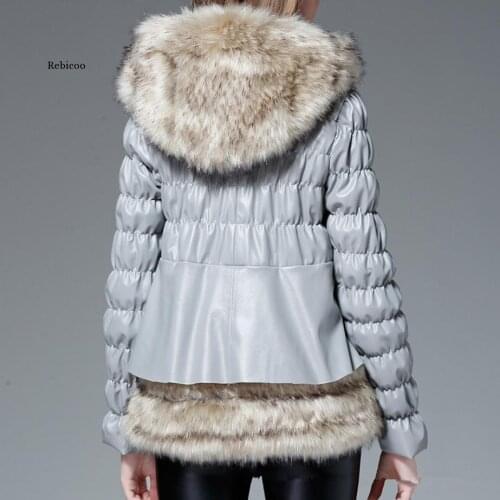 Womens Winter Fashion Jacket Faux Fur Coat Patchwork PU Leather Jacket Hooded Raccoon Dog Fur Thicker Fake Fur Outwear L1723