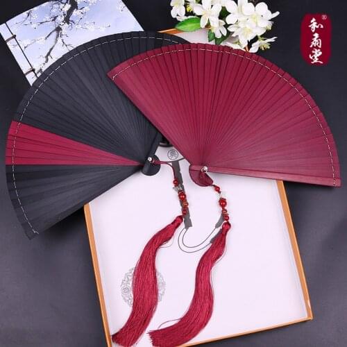 Chinese Style Full Bamboo Fan Carved Hollow Japanese Style Ancientry Mens Ladies Folding Fan Handmade Red and Black Small