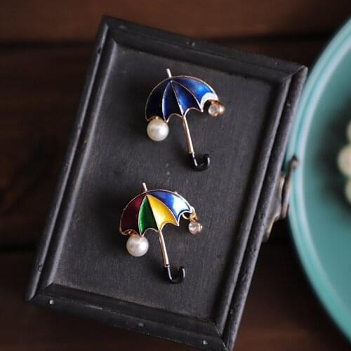 Small fresh art retro oil painting imitation pearl umbrella brooch girl college style brooch