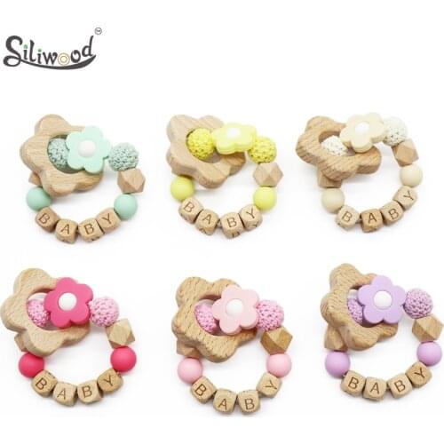 1pc Custom Name Wooden Rattle Flowers Mobile Holder Teething Pendant Wooden Rodent Silicone Beads Necklace Clip Stroller Teether