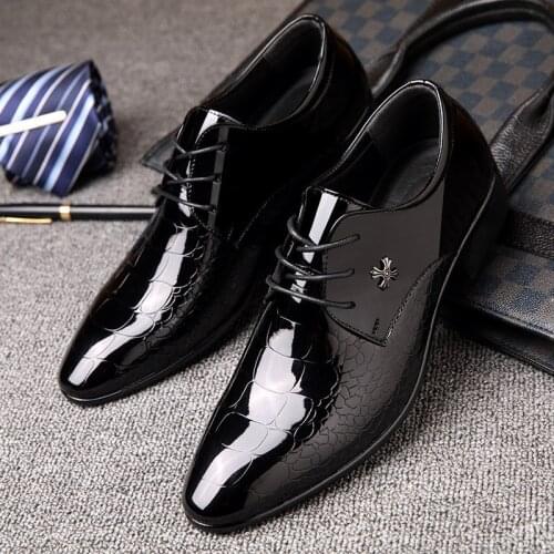 High Quality Casual Shoes 2021 leather sheos fashion men Walking Shoes Outdoor