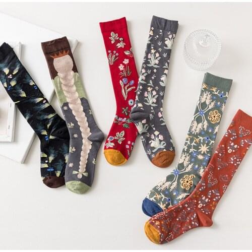 Japanese long-comb cotton fashion socks women calves socks abstract art and knee-length leggings socks pastel thigh high socks
