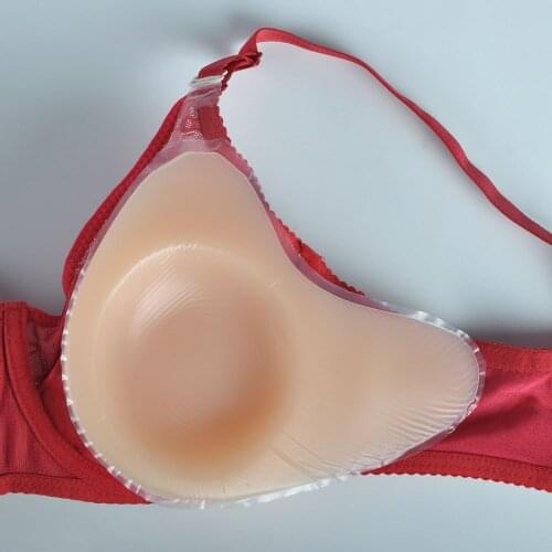 Silicone Breast Can Be Equipped with The Hook Type Breast Implant and The Extended Postoperative Fake Breast of The Ordinary Bra