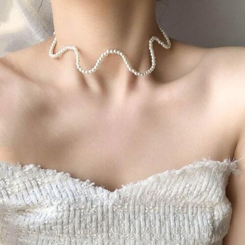 Irregular Art Design Wave Curve shape necklace Imitationr Pearls jewelry 2020 New Choker Ladies Fashion neck Accessories