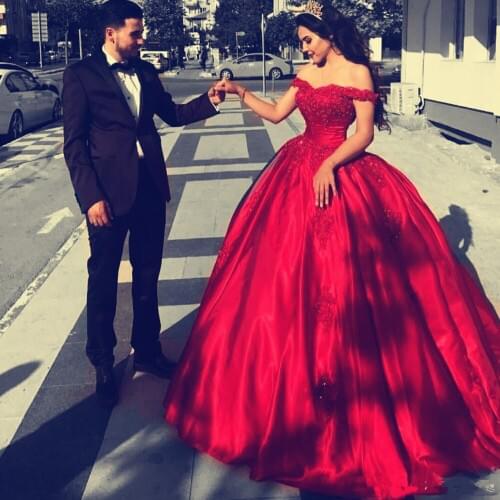 2021 Cheap Red Prom Dresses Off Shoulder Evening Gowns Formal Dresses Evening Wear Prom Gowns Designer Fashion