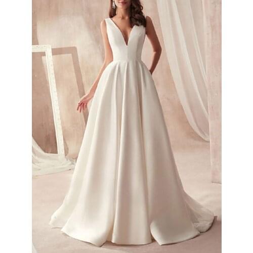 2021 New V-neck Cutout Side Open Back Wedding Dress with Pocket Famous Design Satin Bridal Dress Pocket Vestido Longo De Festa