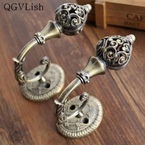QGVLish 2Pcs European Window Wall Hook Curtain Accessories Cloth-Hat Hooks Tieback Buckle Hanger Strap Tassel Brush Holdback