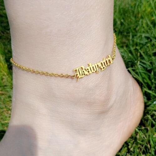 Baby Girl Anklets Gold Chian Enkelbandjes Sieraden Old English Font Letter Bracelets Boho Jewelry Women Graduation Gift