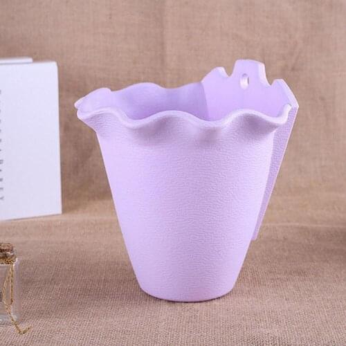 Ruffled Edge Pot Wall-mounted Garden Pots With A Water Barrier And Leaking Holes Plastic Flowerpot